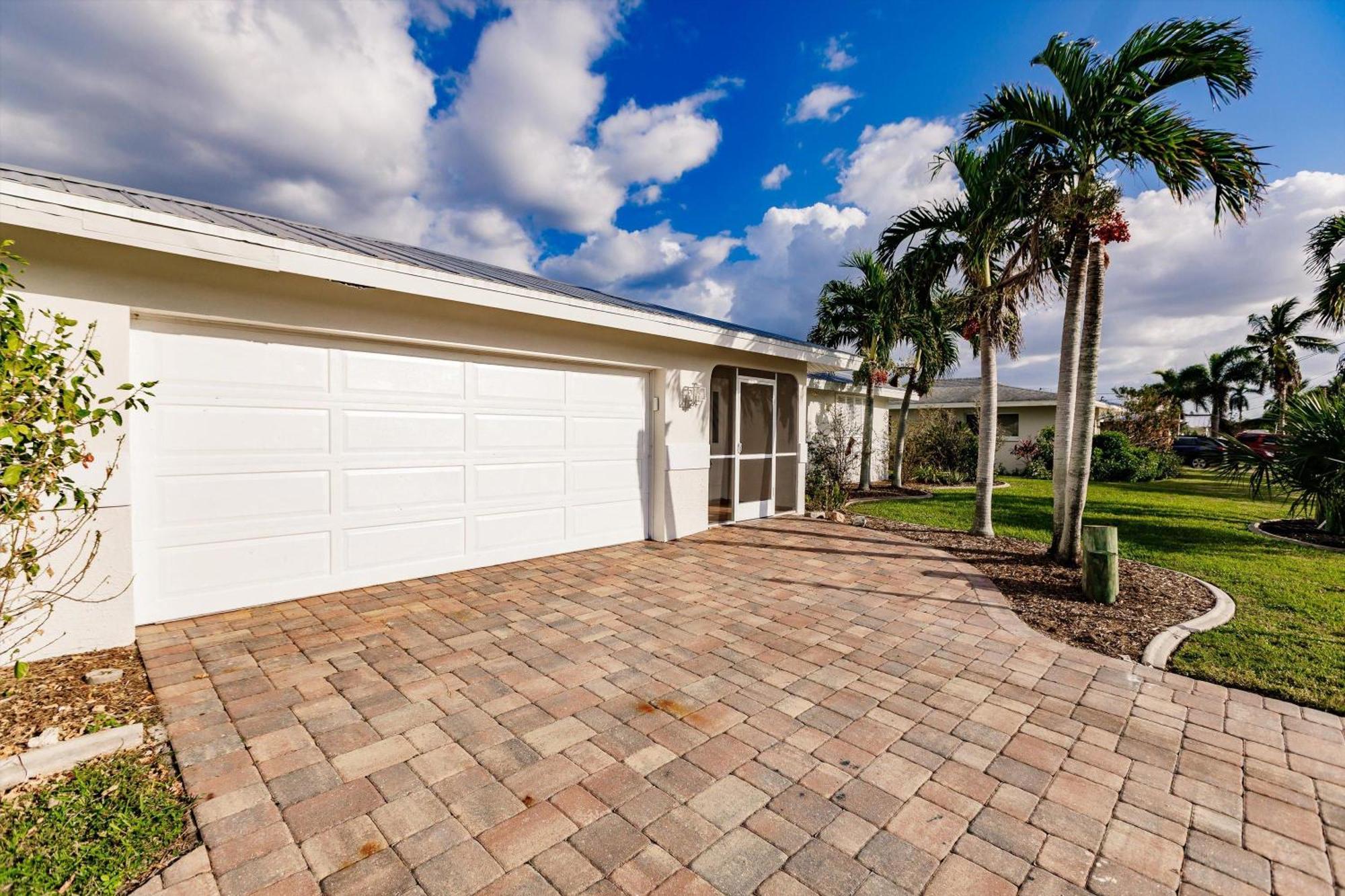 Serenity - Waterfront Cape Coral Home - Pool - 3Br 2Bth Exterior photo